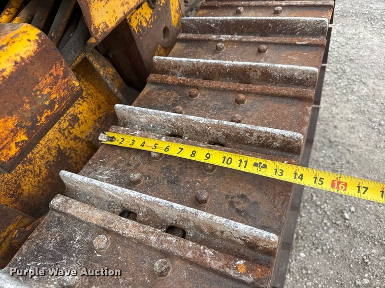 image for item EQ1251 1977 John Deere 555A track loader