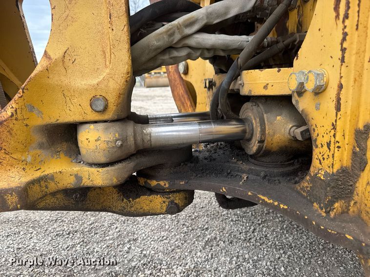 image for item EQ1252 1996 John Deere 310D backhoe