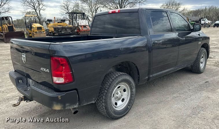 image for item EQ1253 2014 Dodge Ram 1500 Crew Cab pickup truck