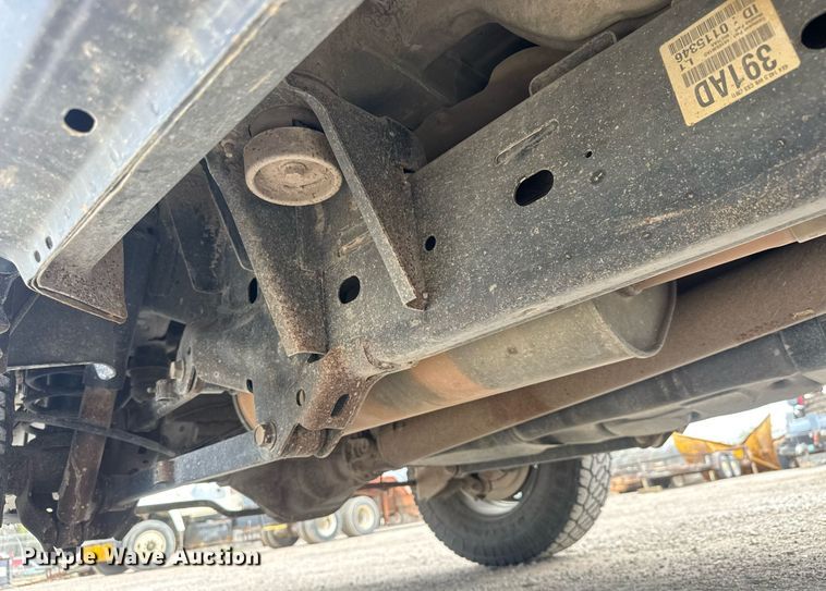 image for item EQ1253 2014 Dodge Ram 1500 Crew Cab pickup truck