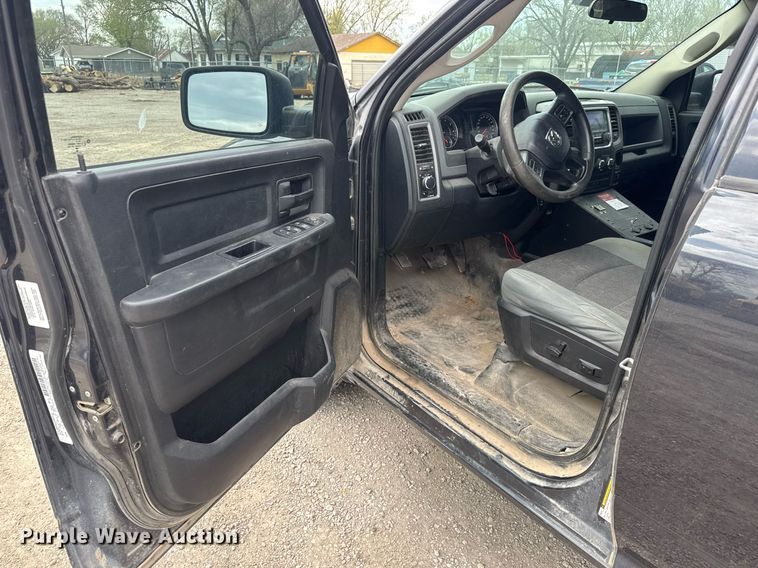 image for item EQ1253 2014 Dodge Ram 1500 Crew Cab pickup truck