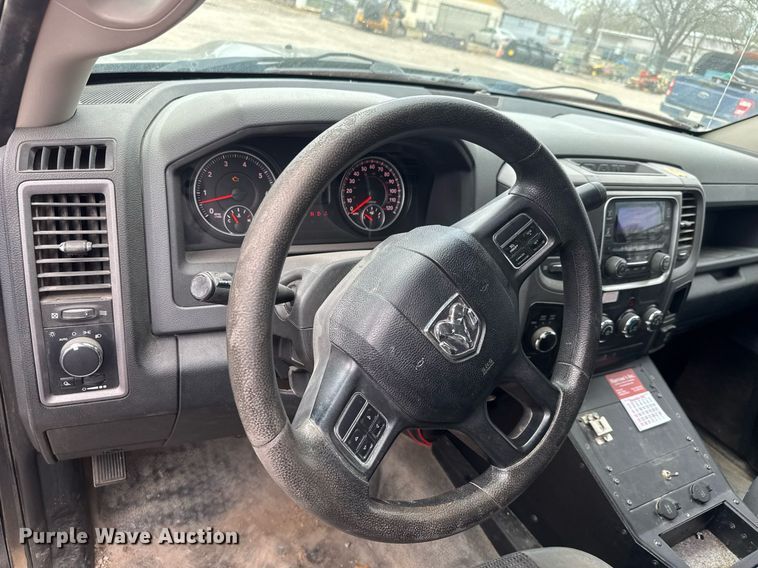 image for item EQ1253 2014 Dodge Ram 1500 Crew Cab pickup truck