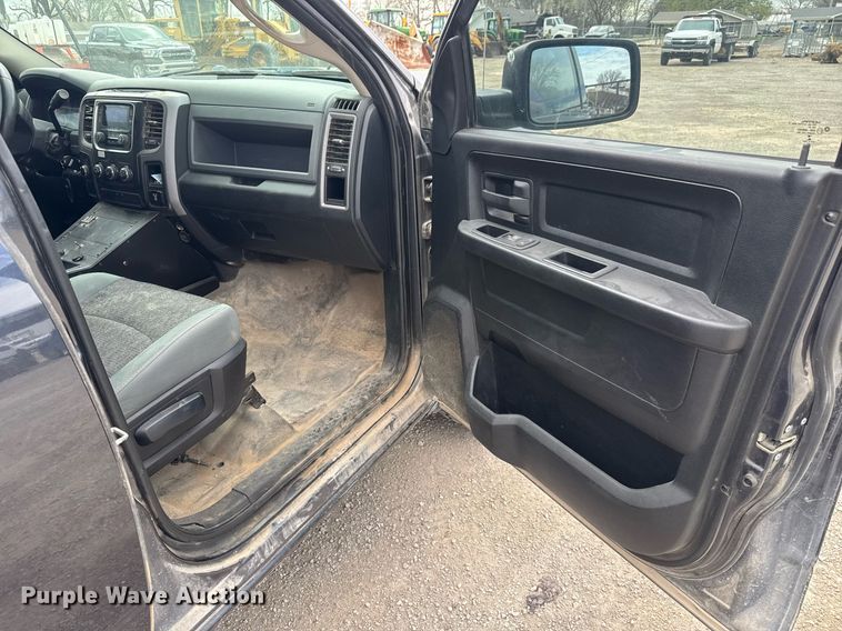 image for item EQ1253 2014 Dodge Ram 1500 Crew Cab pickup truck