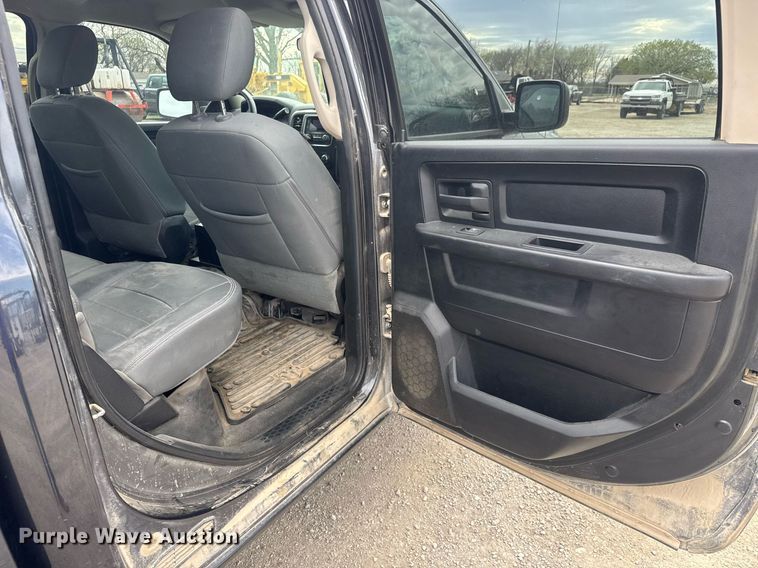 image for item EQ1253 2014 Dodge Ram 1500 Crew Cab pickup truck