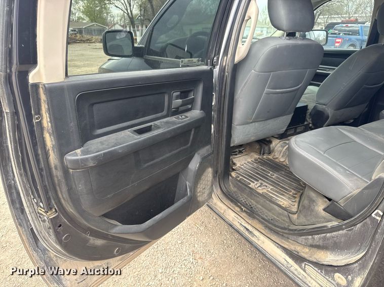 image for item EQ1253 2014 Dodge Ram 1500 Crew Cab pickup truck