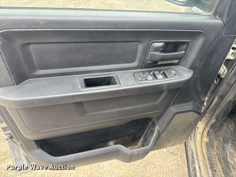 image for item EQ1254 2014 Dodge Ram 1500 Crew Cab pickup truck