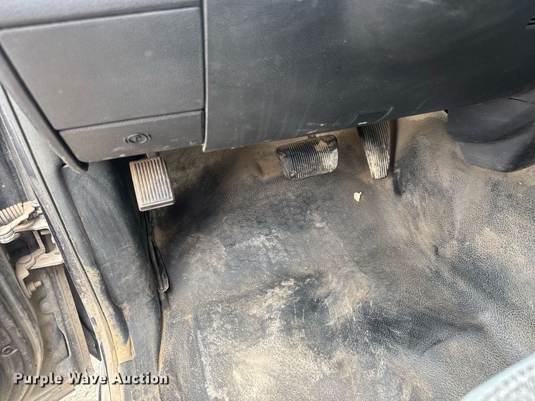 image for item EQ1254 2014 Dodge Ram 1500 Crew Cab pickup truck