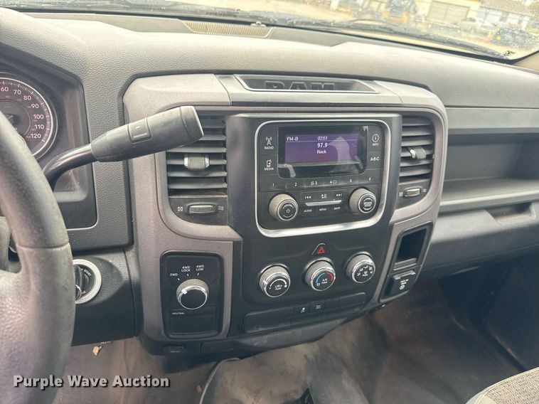 image for item EQ1254 2014 Dodge Ram 1500 Crew Cab pickup truck