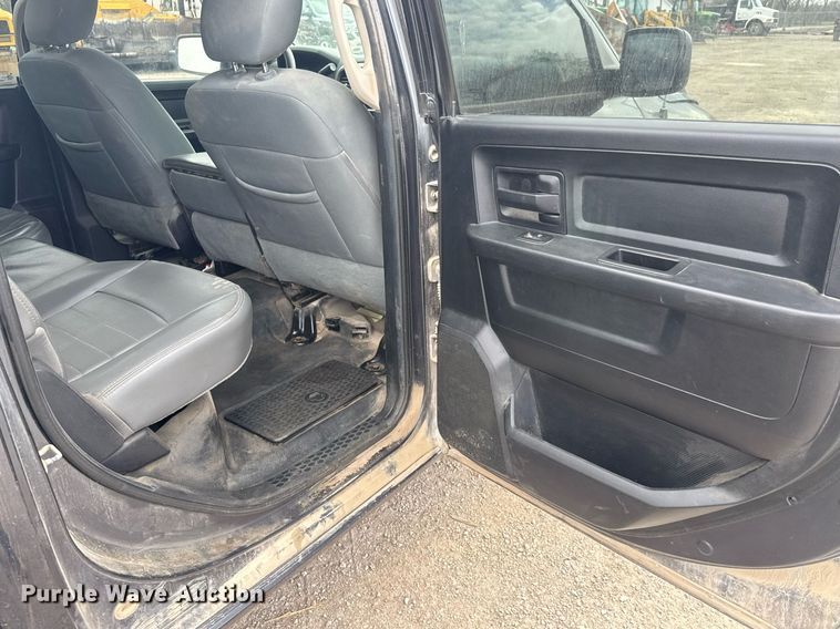 image for item EQ1254 2014 Dodge Ram 1500 Crew Cab pickup truck