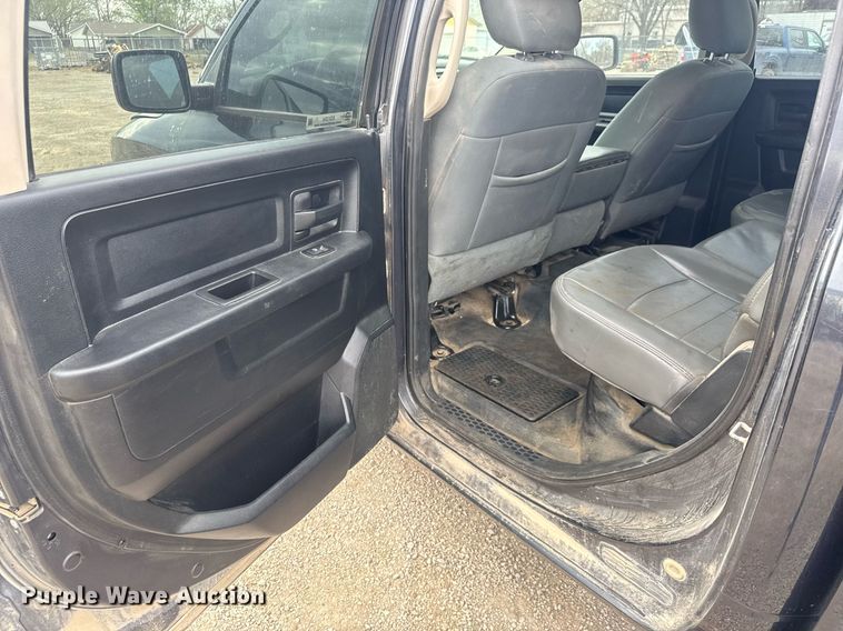 image for item EQ1254 2014 Dodge Ram 1500 Crew Cab pickup truck