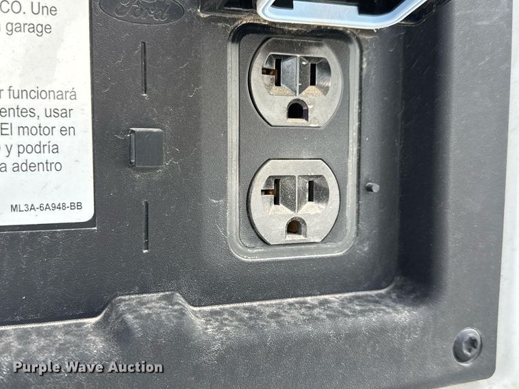 image for item EQ1255 2022 Ford F150 SuperCrew pickup truck