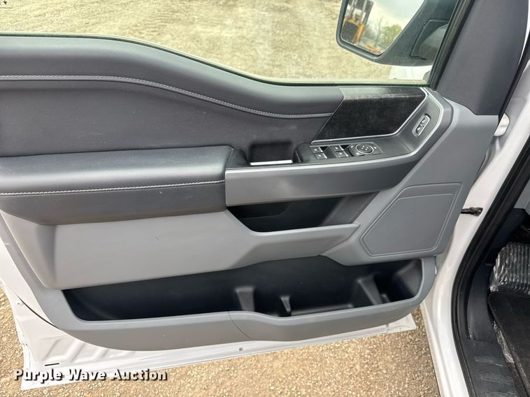 image for item EQ1255 2022 Ford F150 SuperCrew pickup truck