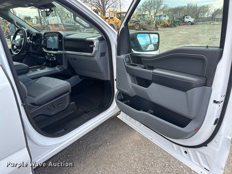 image for item EQ1255 2022 Ford F150 SuperCrew pickup truck