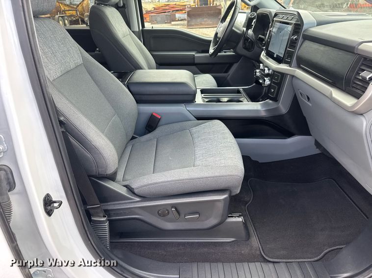 image for item EQ1255 2022 Ford F150 SuperCrew pickup truck