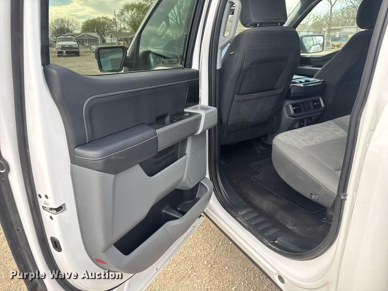 image for item EQ1255 2022 Ford F150 SuperCrew pickup truck