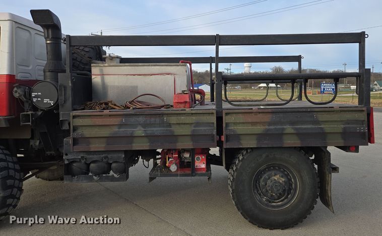 image for item EQ6894 1996 Stevenson  M-1078 brush fire truck