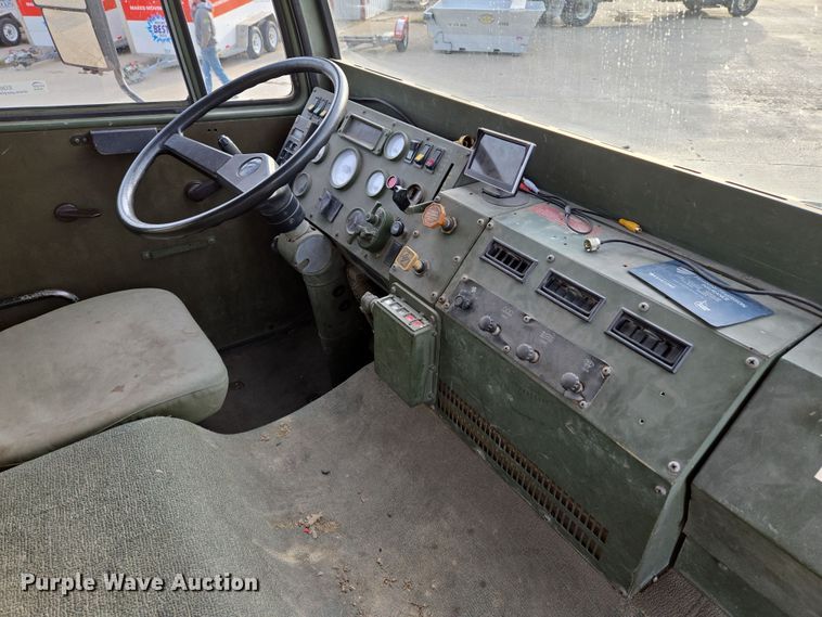 image for item EQ6894 1996 Stevenson  M-1078 brush fire truck