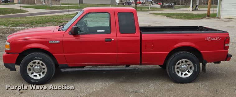 image for item EQ6898 2011 Ford  Ranger  SuperCab pickup truck