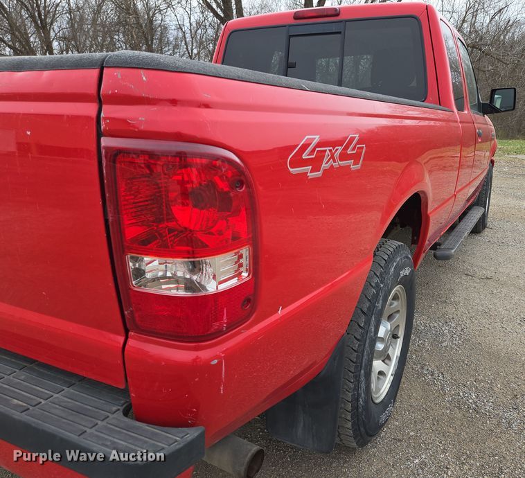 image for item EQ6898 2011 Ford  Ranger  SuperCab pickup truck