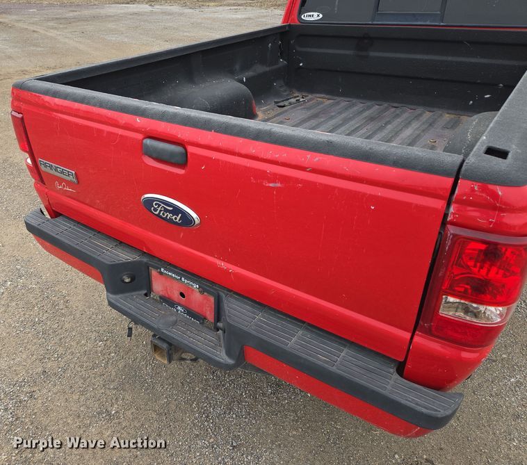 image for item EQ6898 2011 Ford  Ranger  SuperCab pickup truck
