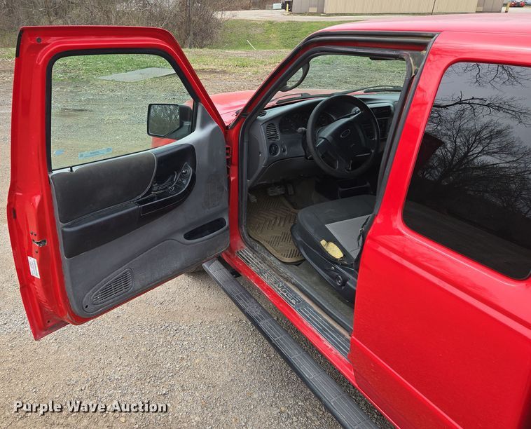 image for item EQ6898 2011 Ford  Ranger  SuperCab pickup truck