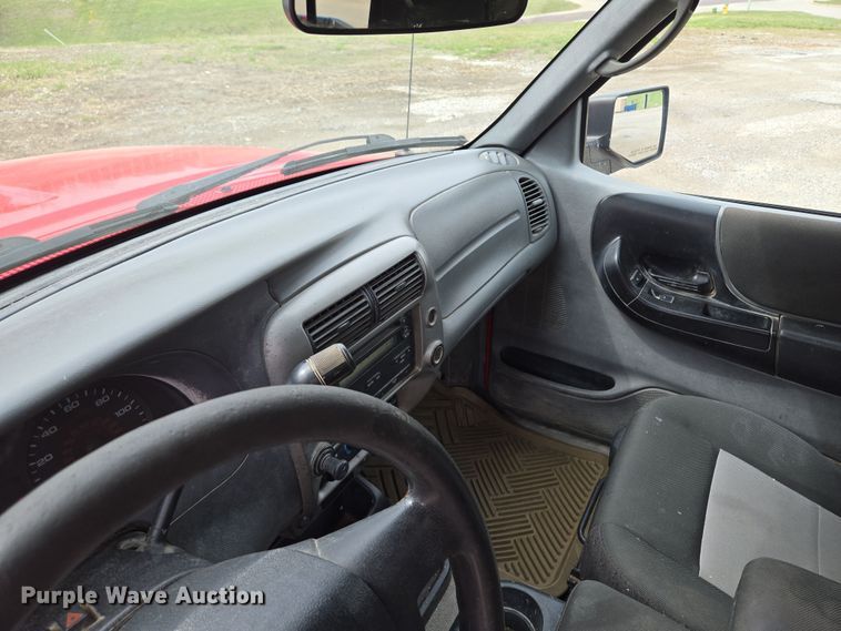 image for item EQ6898 2011 Ford  Ranger  SuperCab pickup truck