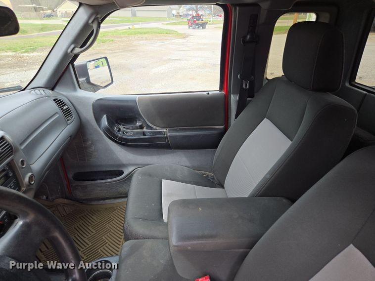 image for item EQ6898 2011 Ford  Ranger  SuperCab pickup truck