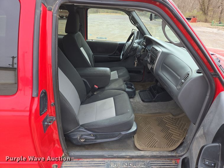 image for item EQ6898 2011 Ford  Ranger  SuperCab pickup truck