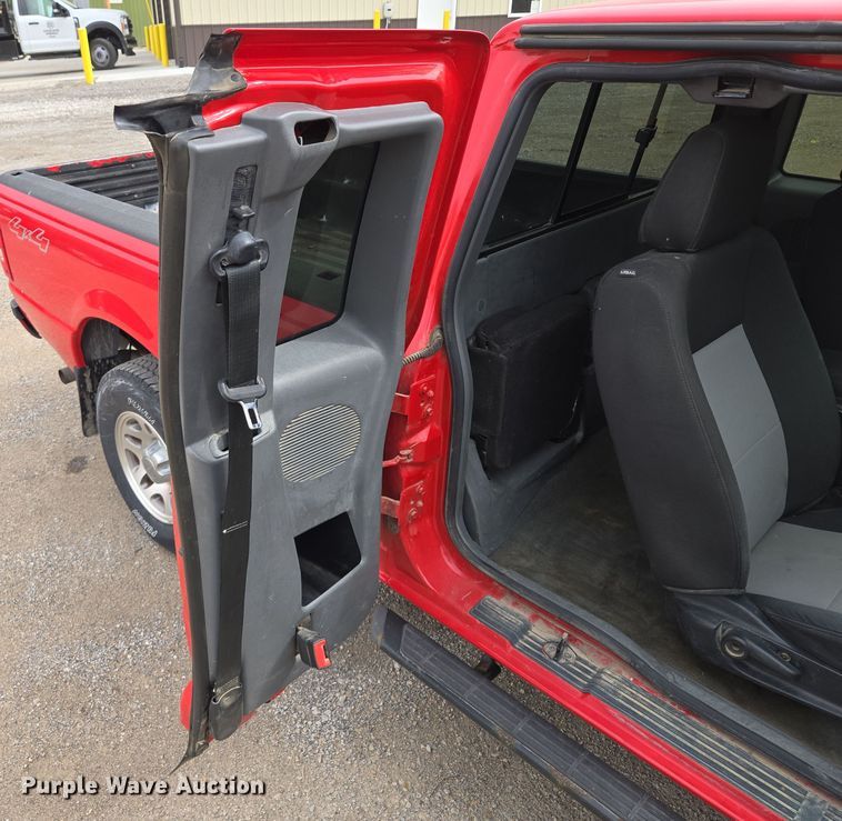 image for item EQ6898 2011 Ford  Ranger  SuperCab pickup truck