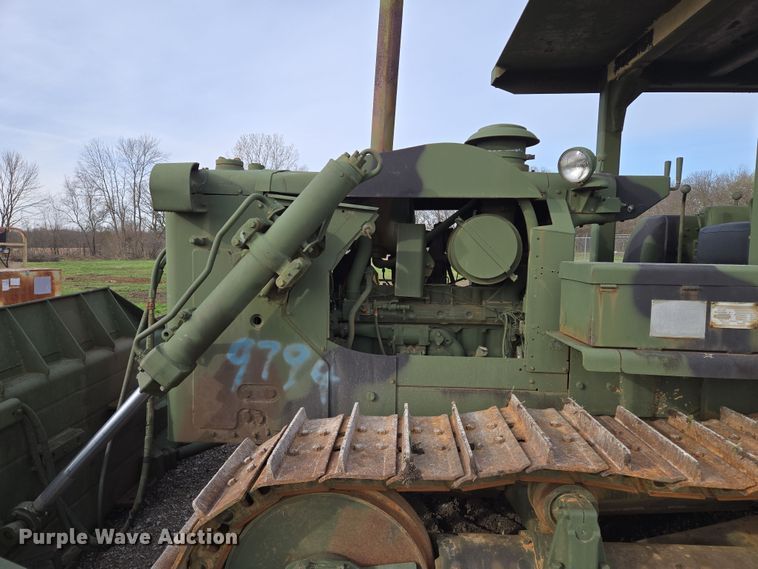 image for item EQ6956 1973 Caterpillar D7F dozer