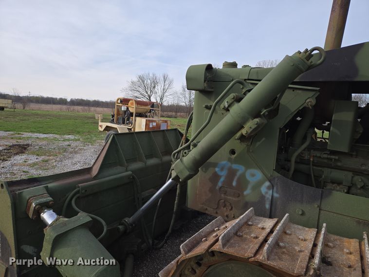 image for item EQ6956 1973 Caterpillar D7F dozer