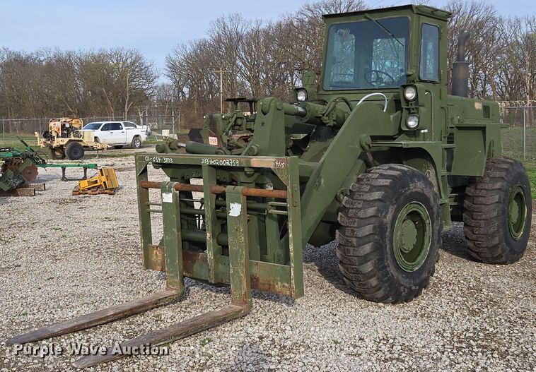 image for item EQ6957 1984 International M10A wheel loader