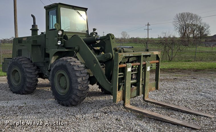 image for item EQ6957 1984 International M10A wheel loader