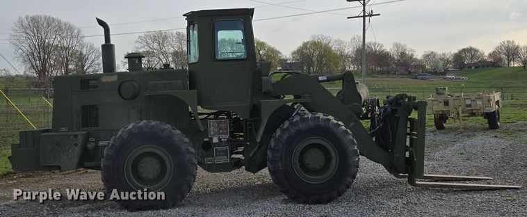 image for item EQ6957 1984 International M10A wheel loader