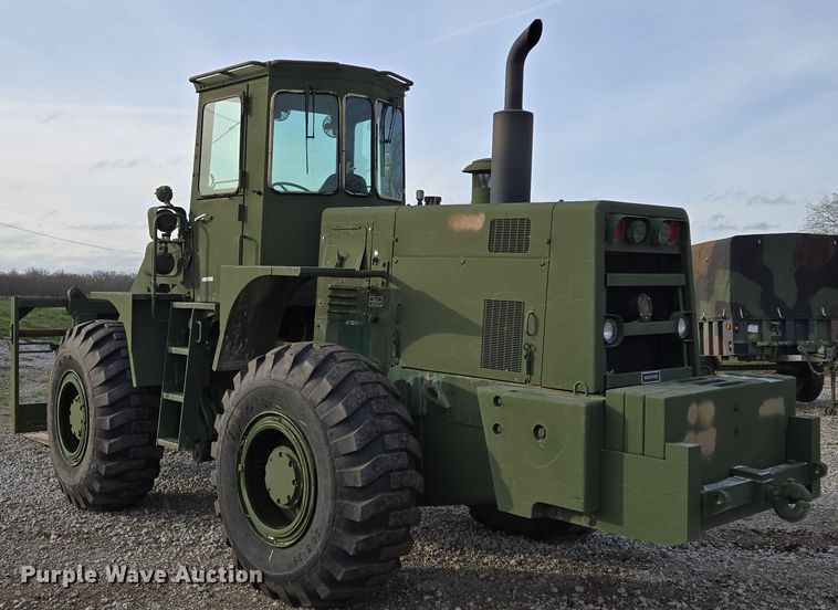 image for item EQ6957 1984 International M10A wheel loader