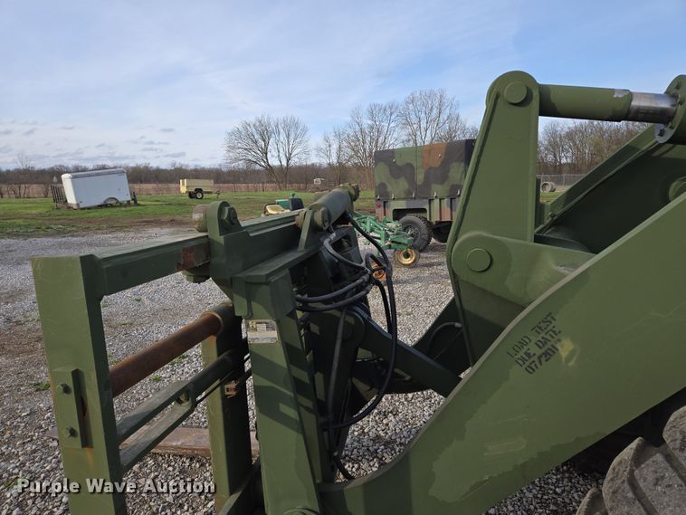 image for item EQ6957 1984 International M10A wheel loader