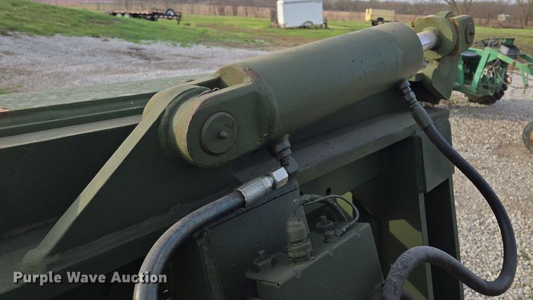 image for item EQ6957 1984 International M10A wheel loader