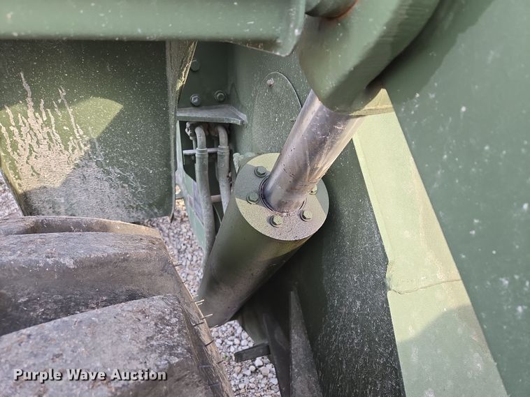 image for item EQ6957 1984 International M10A wheel loader