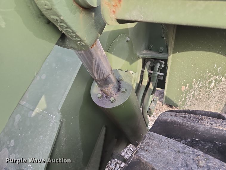 image for item EQ6957 1984 International M10A wheel loader