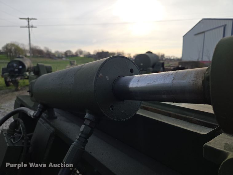 image for item EQ6957 1984 International M10A wheel loader