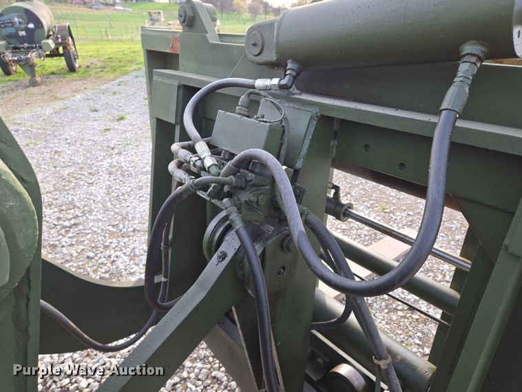 image for item EQ6957 1984 International M10A wheel loader