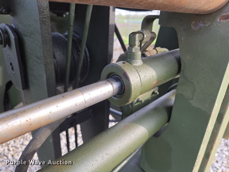 image for item EQ6957 1984 International M10A wheel loader