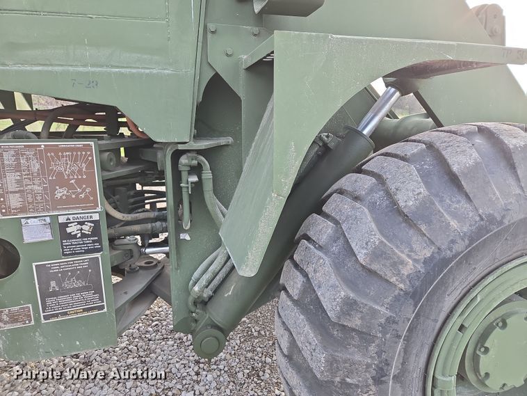 image for item EQ6957 1984 International M10A wheel loader