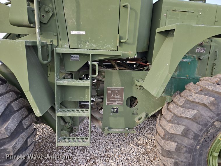 image for item EQ6957 1984 International M10A wheel loader