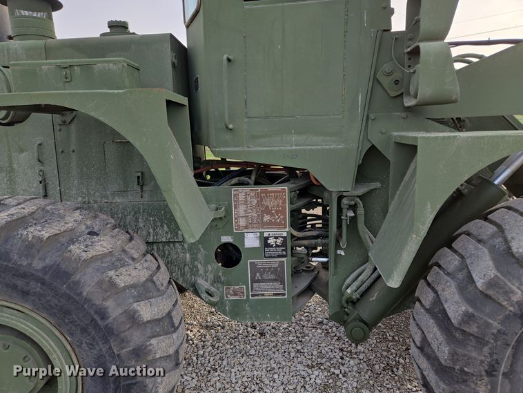 image for item EQ6957 1984 International M10A wheel loader