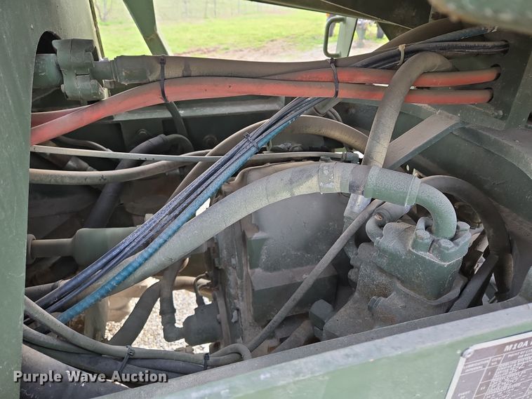 image for item EQ6957 1984 International M10A wheel loader