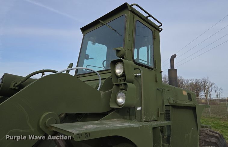 image for item EQ6957 1984 International M10A wheel loader