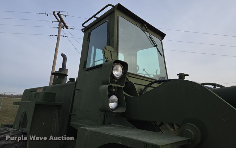 image for item EQ6957 1984 International M10A wheel loader