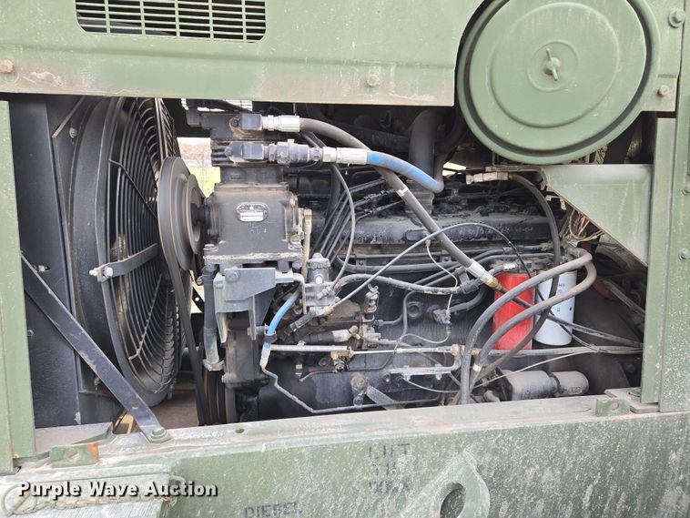 image for item EQ6957 1984 International M10A wheel loader