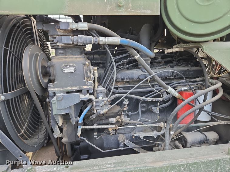 image for item EQ6957 1984 International M10A wheel loader